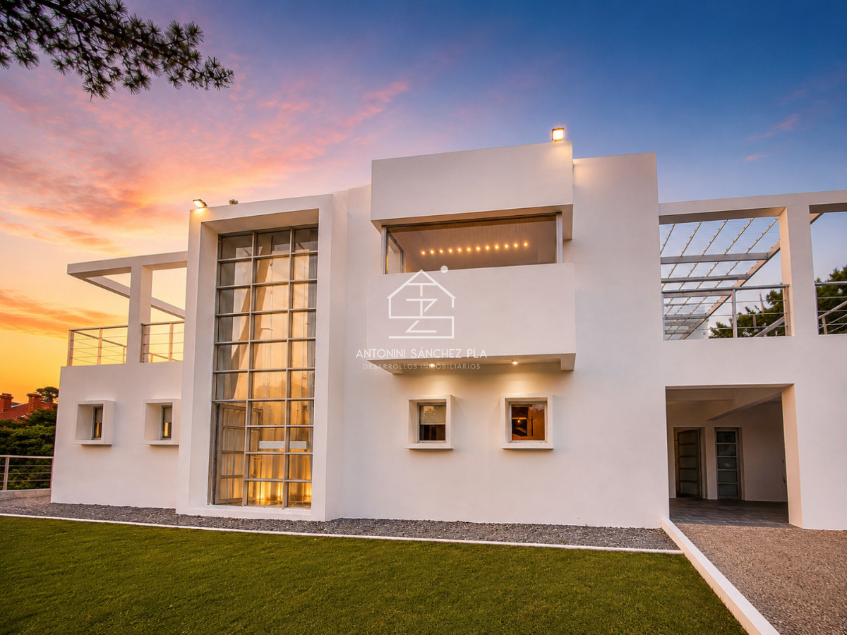 Casa ID.2531 - Excelente Casa de 4 Dormitorios y Piscina en Manantiales, Punta del Este