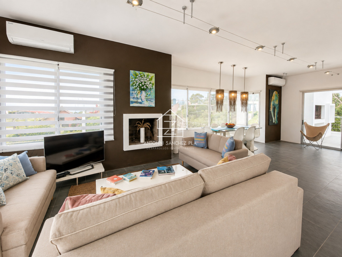Casa ID.2531 - Excelente Casa de 4 Dormitorios y Piscina en Manantiales, Punta del Este