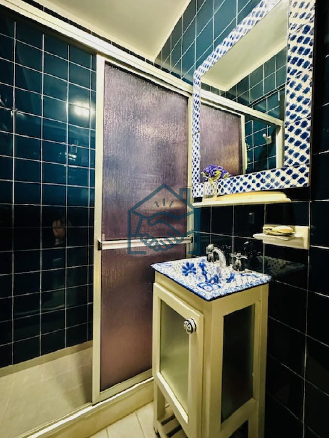 Apartamento ID.1246/Venta-de-apartamento-de-3-dormitorios-y-2-baños-a-metros-del-Mar-en-Playa-Mansa - Venta de apartamento de 3 dormitorios y 2 baños a metros del Mar en Playa Mansa