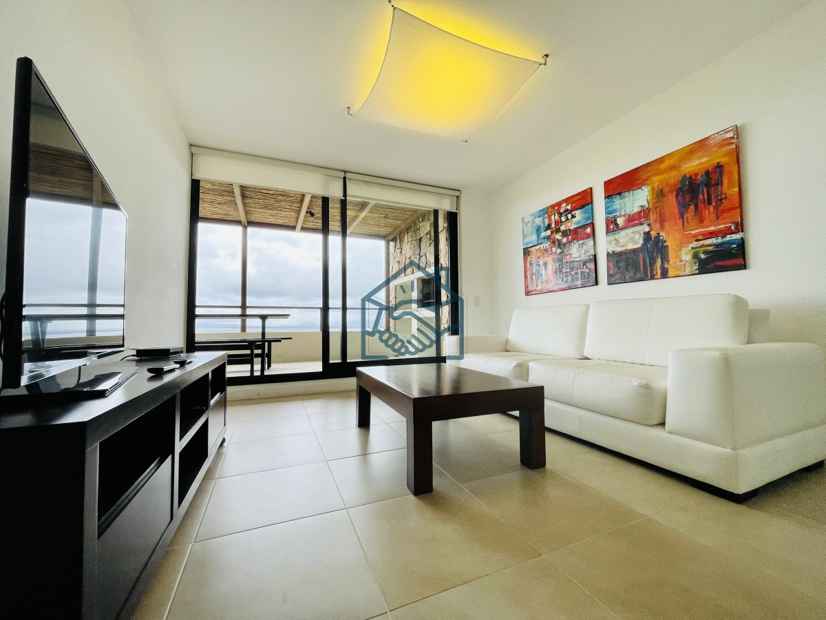 Apartamento ID.1242/Venta-de-apartamento-de-dos-dormitorios-con-parrillero-en-complejo-privado-de-Punta-Ballena - Venta de apartamento de dos dormitorios con parrillero en complejo privado de Punta Ballena