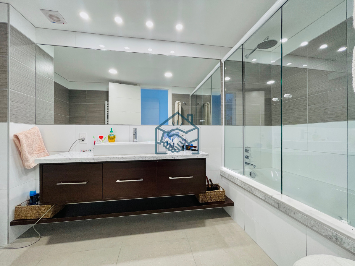 Apartamento ID.1224/-Exclusivo-Penthouse-de-3-Dormitorios-con-Vistas-panorámicas-a-Playa-Brava,-en-Venta -  Exclusivo Penthouse de 3 Dormitorios con Vistas panorámicas a Playa Brava, en Venta