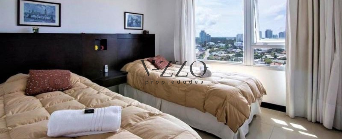Apartamento ID.562/enta-de-Excelente-Apartamento-de-3-Dormitorios-con-Vista-al-Mar,-Playa-Mansa,-Punta-del-Este - enta de Excelente Apartamento de 3 Dormitorios con Vista al Mar, Playa Mansa, Punta del Este