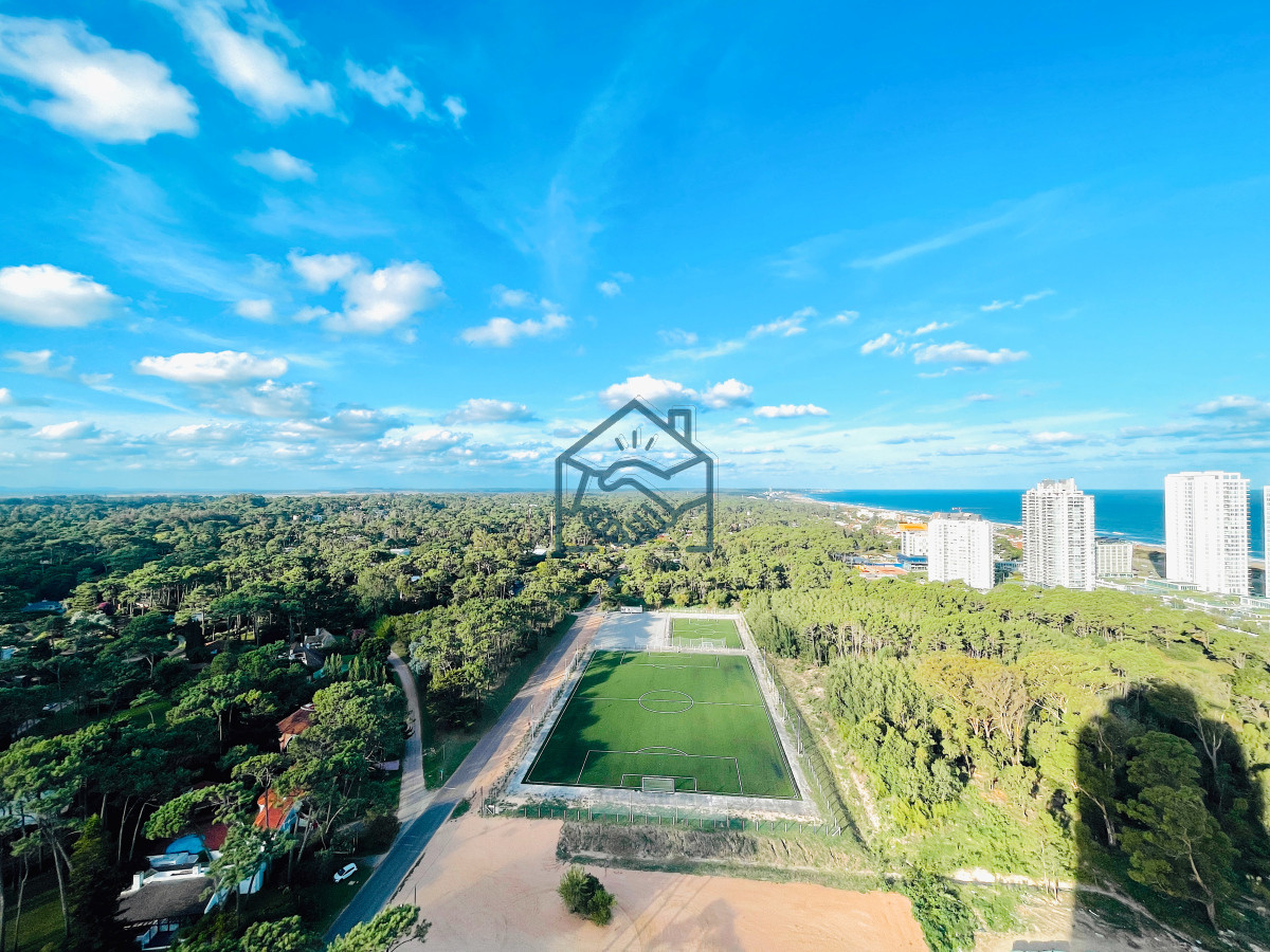 Apartamento ID.1224/-Exclusivo-Penthouse-de-3-Dormitorios-con-Vistas-panorámicas-a-Playa-Brava,-en-Venta -  Exclusivo Penthouse de 3 Dormitorios con Vistas panorámicas a Playa Brava, en Venta