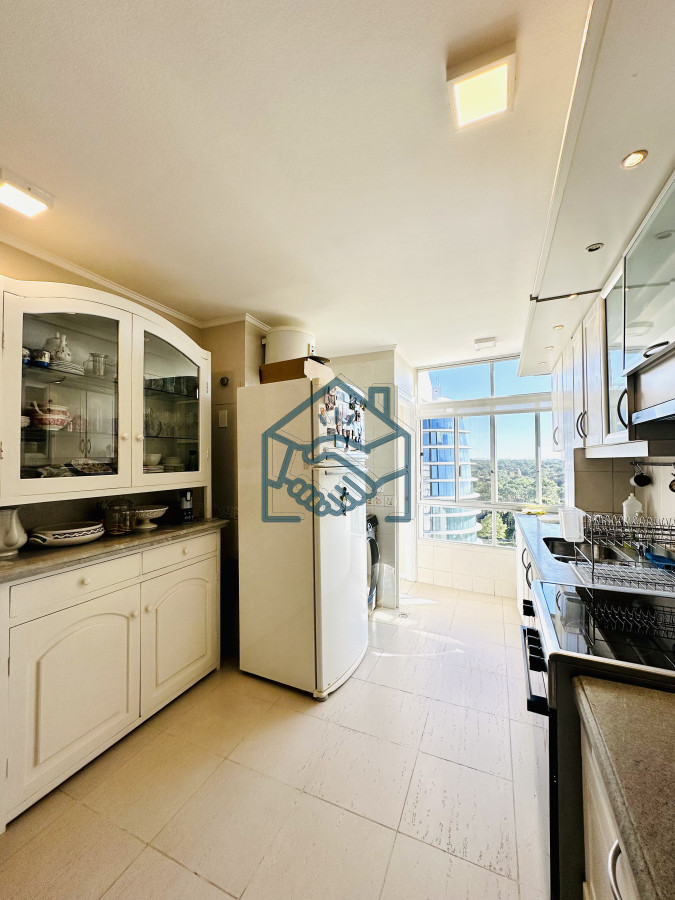 Apartamento ID.1397/Venta-de-magnífico-apartamento-de-3-dormitorios-más-dependencia-en-Roosevelt,-Punta-del-Este - Venta de magnífico apartamento de 3 dormitorios más dependencia en Roosevelt, Punta del Este