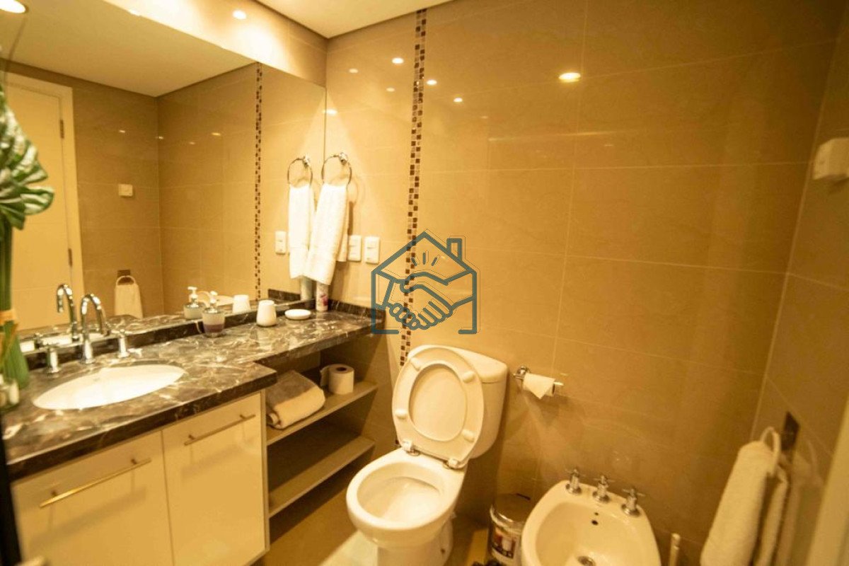 Apartamento ID.828/Moderno-Apartamento-de-2-Dormitorios-en-Venta,-Playa-Mansa- - Moderno Apartamento de 2 Dormitorios en Venta, Playa Mansa 