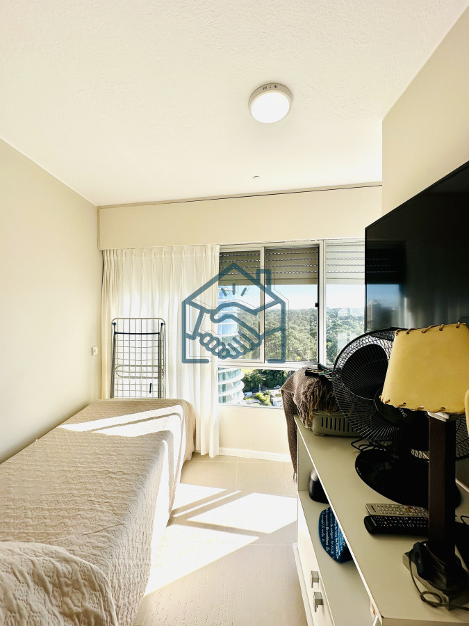 Apartamento ID.1397/Venta-de-magnífico-apartamento-de-3-dormitorios-más-dependencia-en-Roosevelt,-Punta-del-Este - Venta de magnífico apartamento de 3 dormitorios más dependencia en Roosevelt, Punta del Este
