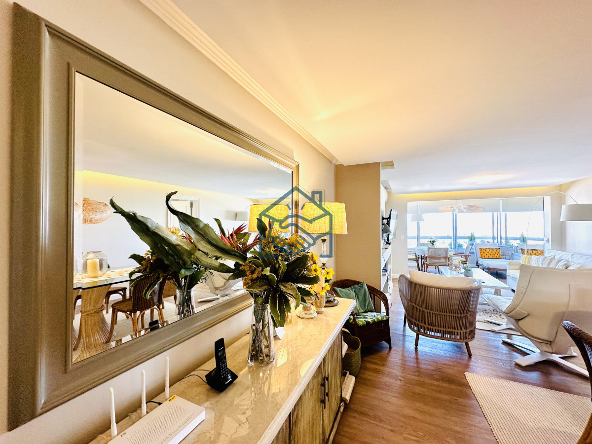Apartamento ID.1397/Venta-de-magnífico-apartamento-de-3-dormitorios-más-dependencia-en-Roosevelt,-Punta-del-Este - Venta de magnífico apartamento de 3 dormitorios más dependencia en Roosevelt, Punta del Este