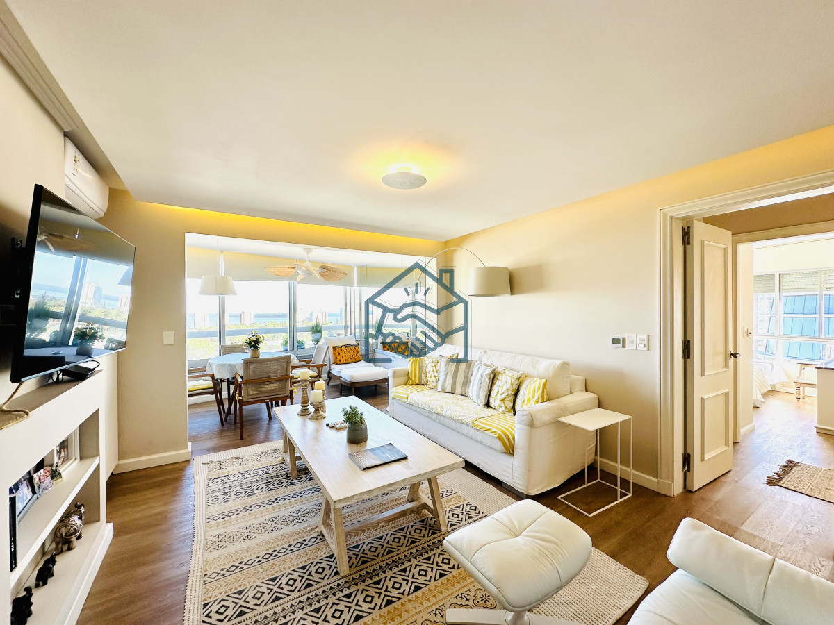 Apartamento ID.1397/Venta-de-magnífico-apartamento-de-3-dormitorios-más-dependencia-en-Roosevelt,-Punta-del-Este - Venta de magnífico apartamento de 3 dormitorios más dependencia en Roosevelt, Punta del Este