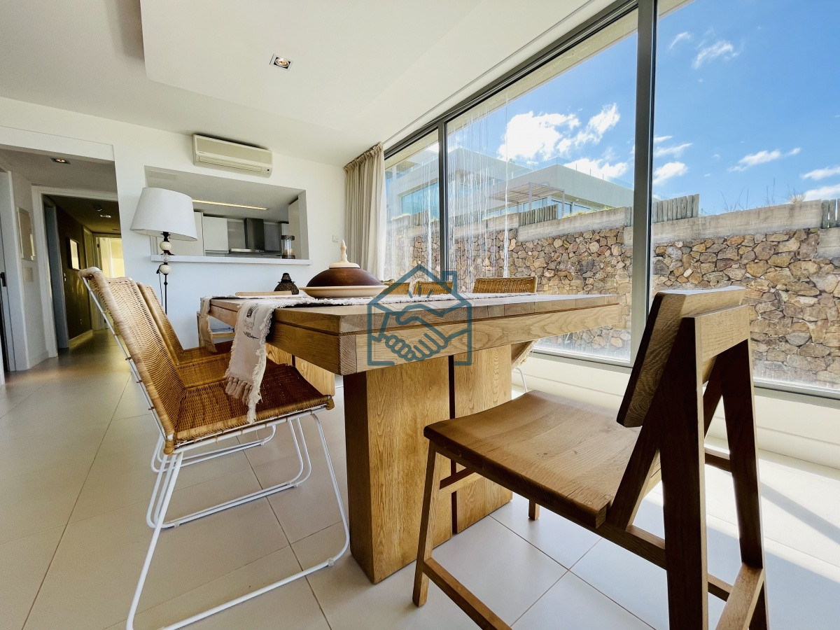 Apartamento ID.1433/Venta-OPORTUNIDAD-de-exclusivo-departamento-de-tres-dormitorios-y-Parrillero-en-Punta-Ballena - Venta OPORTUNIDAD de exclusivo departamento de tres dormitorios y Parrillero en Punta Ballena