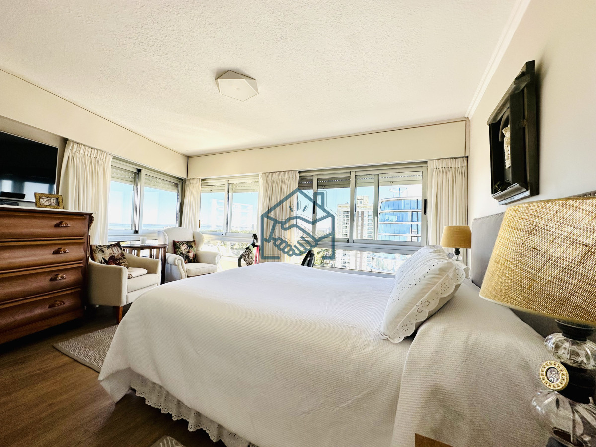 Apartamento ID.1397/Venta-de-magnífico-apartamento-de-3-dormitorios-más-dependencia-en-Roosevelt,-Punta-del-Este - Venta de magnífico apartamento de 3 dormitorios más dependencia en Roosevelt, Punta del Este