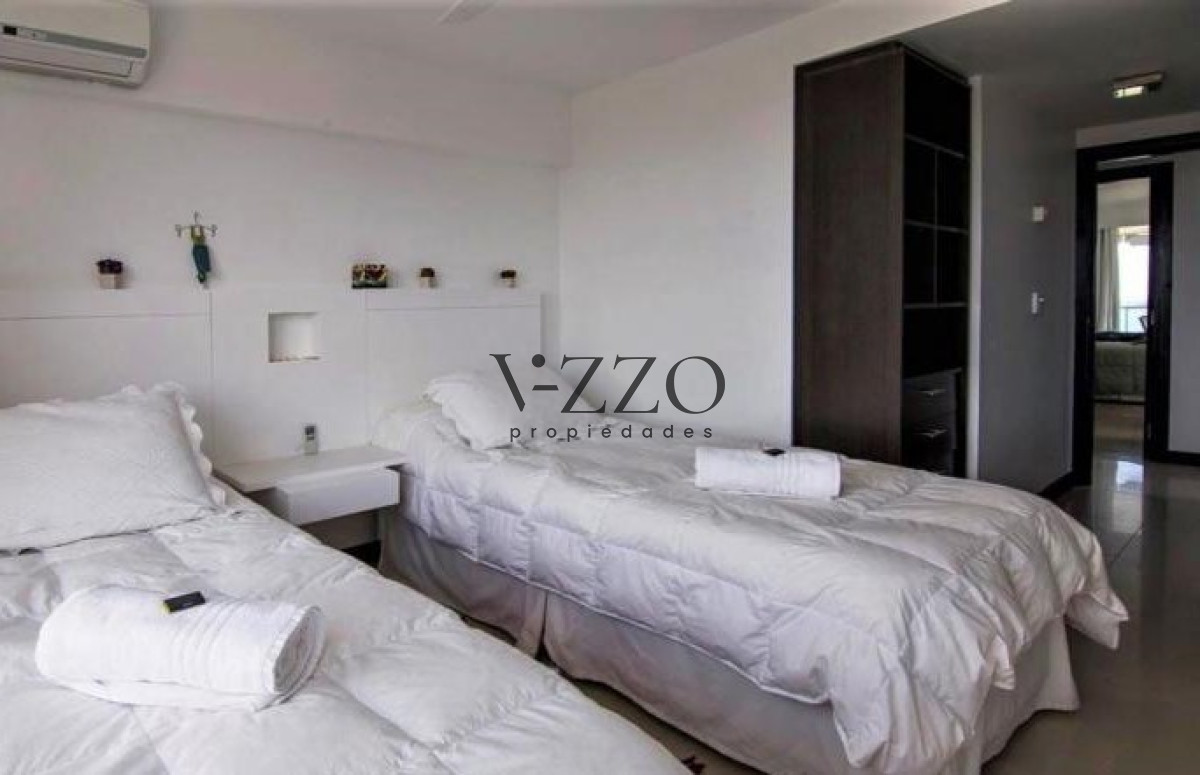 Apartamento ID.562/enta-de-Excelente-Apartamento-de-3-Dormitorios-con-Vista-al-Mar,-Playa-Mansa,-Punta-del-Este - enta de Excelente Apartamento de 3 Dormitorios con Vista al Mar, Playa Mansa, Punta del Este