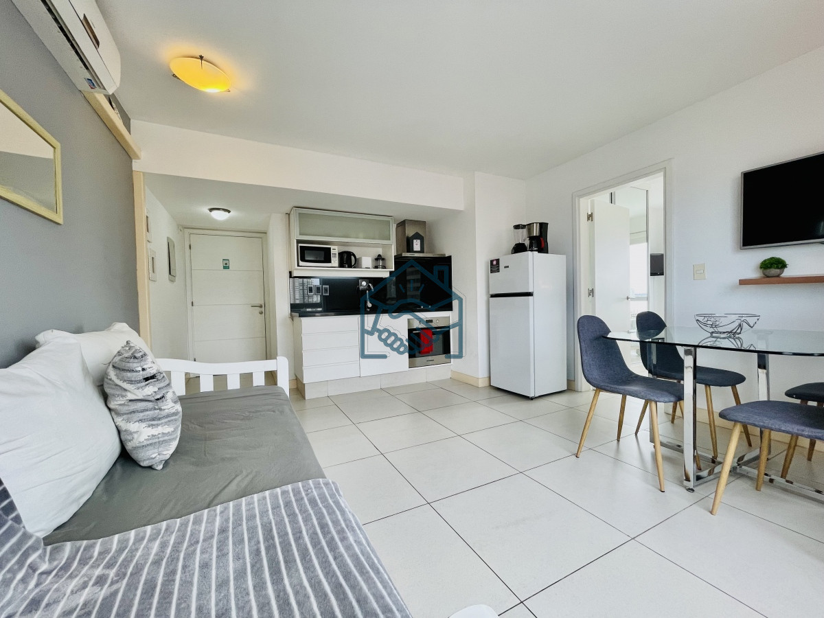 Apartamento ID.1557/Venta-de-apartamento-de-1-Dormitorio-en-el-corazón-de-la-Península,-Punta-del-Este - Venta de apartamento de 1 Dormitorio en el corazón de la Península, Punta del Este