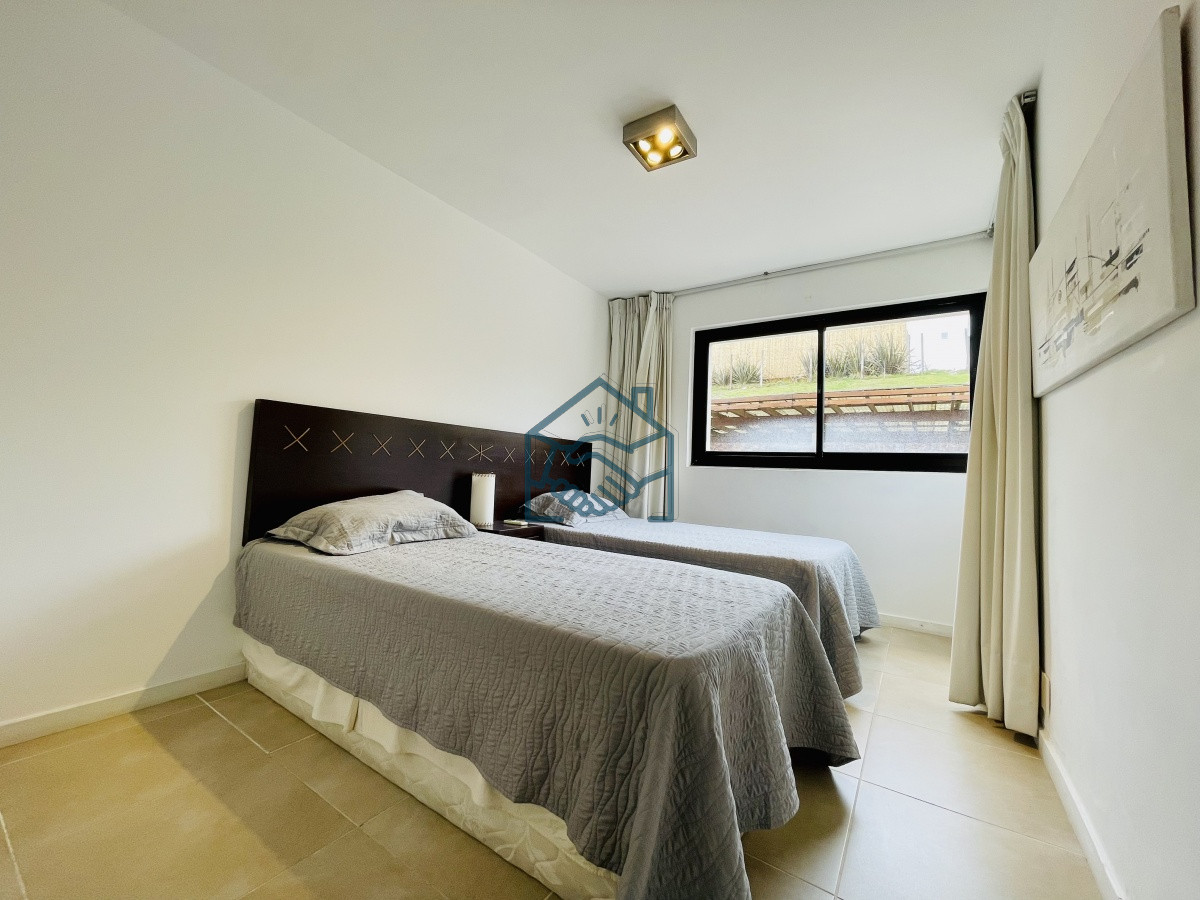 Apartamento ID.1242/Venta-de-apartamento-de-dos-dormitorios-con-parrillero-en-complejo-privado-de-Punta-Ballena - Venta de apartamento de dos dormitorios con parrillero en complejo privado de Punta Ballena