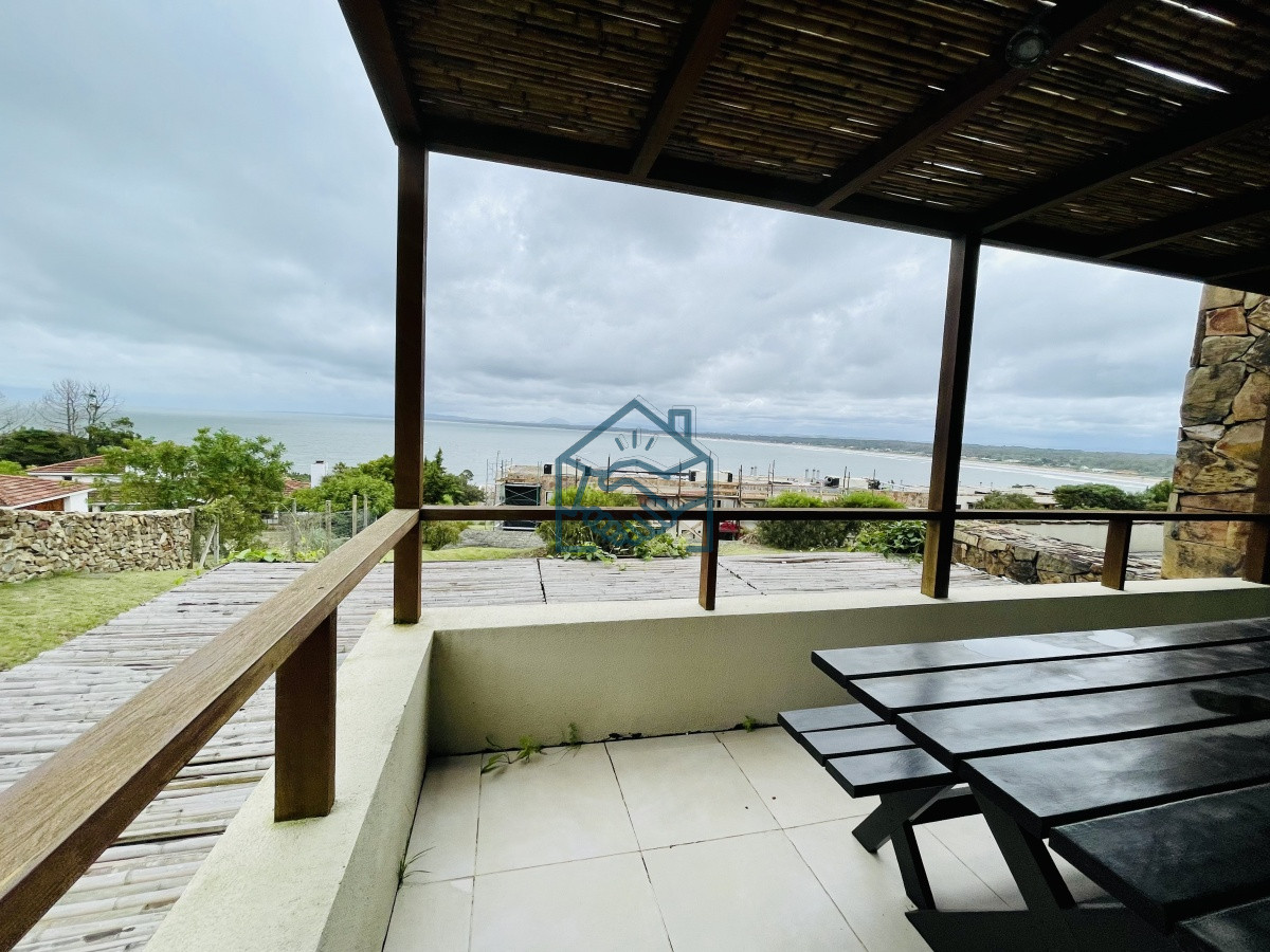 Apartamento ID.1242/Venta-de-apartamento-de-dos-dormitorios-con-parrillero-en-complejo-privado-de-Punta-Ballena - Venta de apartamento de dos dormitorios con parrillero en complejo privado de Punta Ballena