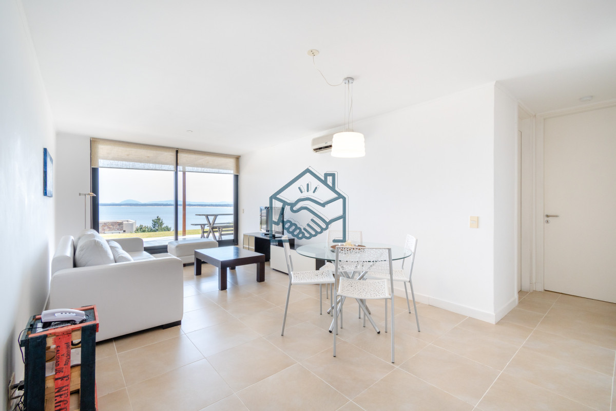Apartamento ID.994/Apartamento-de-un-dormitorio-con-parrillero-y-jardin-en-Venta-y-Alquiler,-Punta-Ballena - Apartamento de un dormitorio con parrillero y jardin en Venta y Alquiler, Punta Ballena