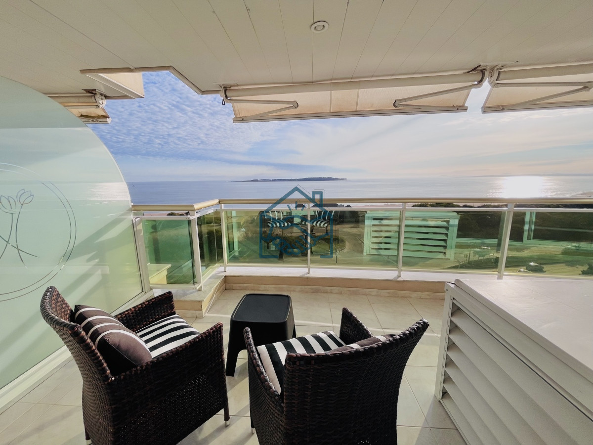 Apartamento ID.644/Apartamento-de-3-Dormitorios-sobre-Playa-Mansa,-en-Venta-y-Alquiler - Apartamento de 3 Dormitorios sobre Playa Mansa, en Venta y Alquiler