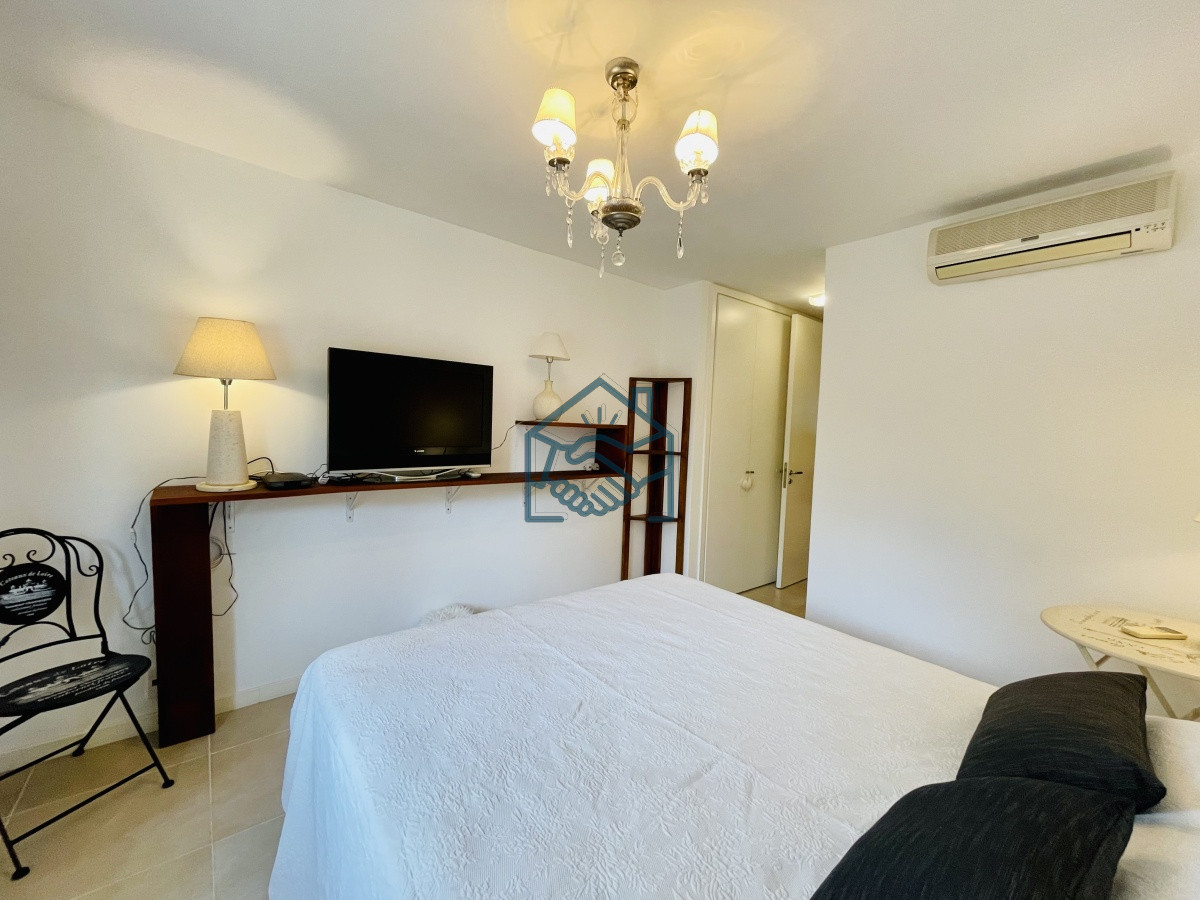 Apartamento ID.608/Venta-y-alquiler-de-apartamento-de-dos-dormitorios-con-parrillero-de-uso-exclusivo-en-Punta-Ballena - Venta y alquiler de apartamento de dos dormitorios con parrillero de uso exclusivo en Punta Ballena