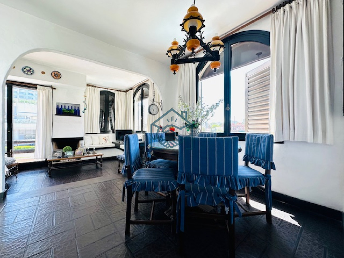 Apartamento ID.1246/Venta-de-apartamento-de-3-dormitorios-y-2-baños-a-metros-del-Mar-en-Playa-Mansa - Venta de apartamento de 3 dormitorios y 2 baños a metros del Mar en Playa Mansa