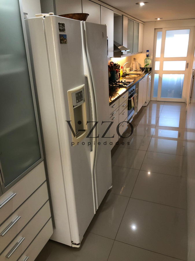 Apartamento ID.516/Apartamento-de-2-Dormitorios-Frente-a-Playa-Mansa - Apartamento de 2 Dormitorios Frente a Playa Mansa