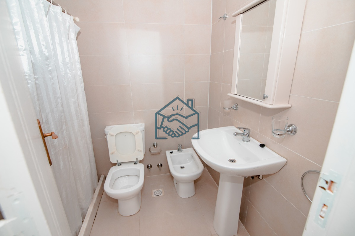 Apartamento ID.862/Oportunidad-en-Venta-de-Apartamento-de-planta-baja-con-salida-al-jardín-de-tres-dormitorios-en-Playa-Montoya - Oportunidad en Venta de Apartamento de planta baja con salida al jardín de tres dormitorios en Playa Montoya