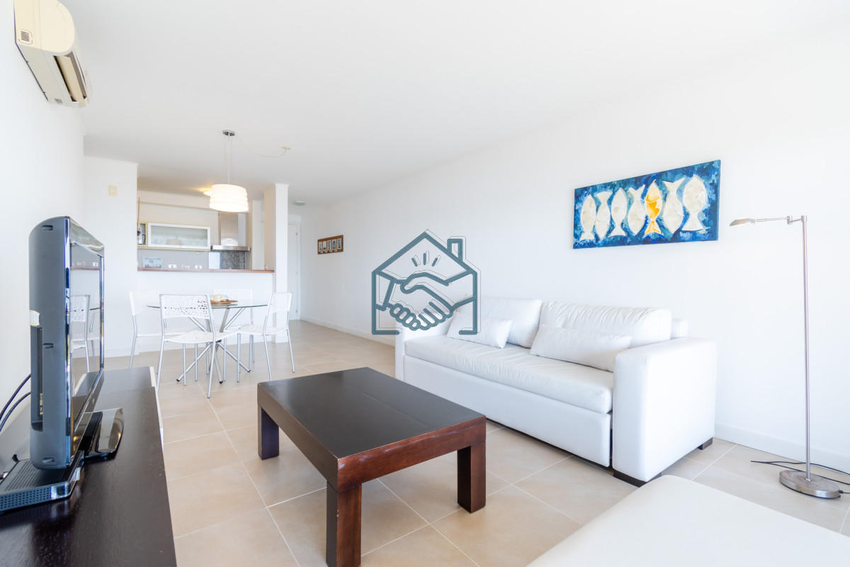 Apartamento ID.994/Apartamento-de-un-dormitorio-con-parrillero-y-jardin-en-Venta-y-Alquiler,-Punta-Ballena - Apartamento de un dormitorio con parrillero y jardin en Venta y Alquiler, Punta Ballena