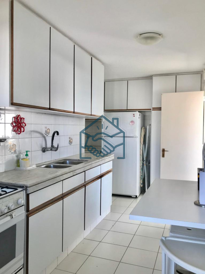 Apartamento ID.610/Apartamento-de-4-Dormitorios-con-Vista-al-Mar---Península-de-Punta-del-Este,-Venta-y-Alquiler - Apartamento de 4 Dormitorios con Vista al Mar - Península de Punta del Este, Venta y Alquiler
