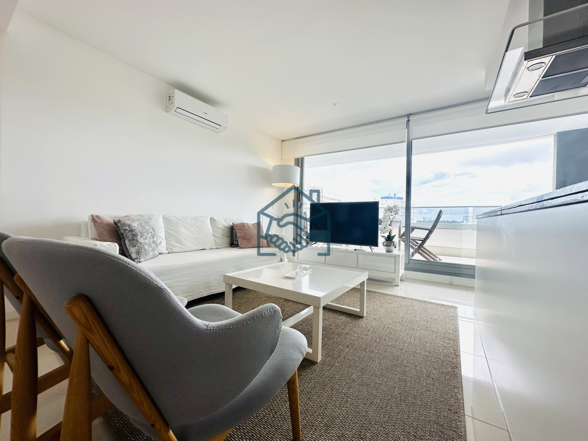 Apartamento ID.1045/Apartamento-de-2-Dormitorios-en-Venta-a-metros-de-playa-Brava,-Punta-del-Este - Apartamento de 2 Dormitorios en Venta a metros de playa Brava, Punta del Este