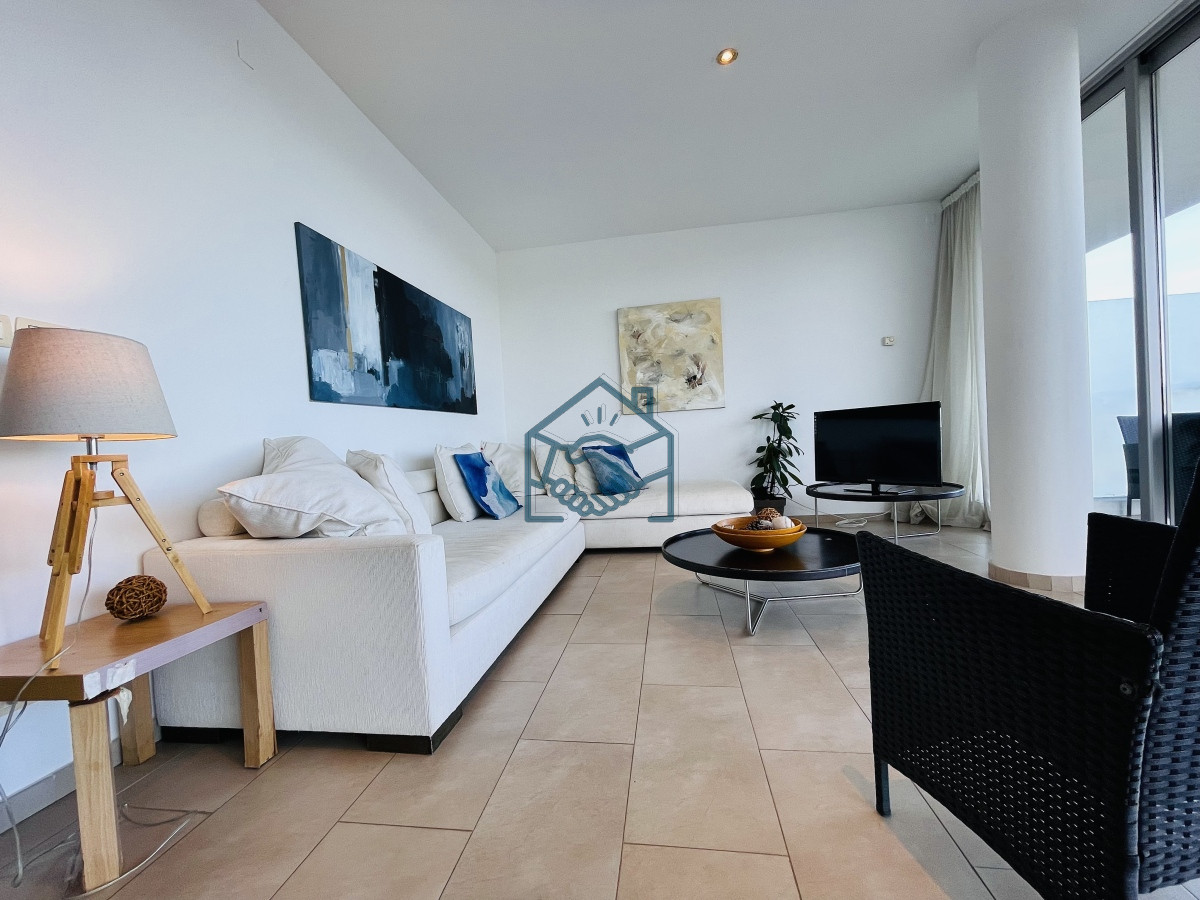 Apartamento ID.685/Venta-de-Moderno-Apartamento-de-3-Dormitorios-Frente-al-Mar-en-La-Barra - Venta de Moderno Apartamento de 3 Dormitorios Frente al Mar en La Barra