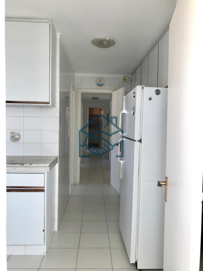Apartamento ID.610/Apartamento-de-4-Dormitorios-con-Vista-al-Mar---Península-de-Punta-del-Este,-Venta-y-Alquiler - Apartamento de 4 Dormitorios con Vista al Mar - Península de Punta del Este, Venta y Alquiler