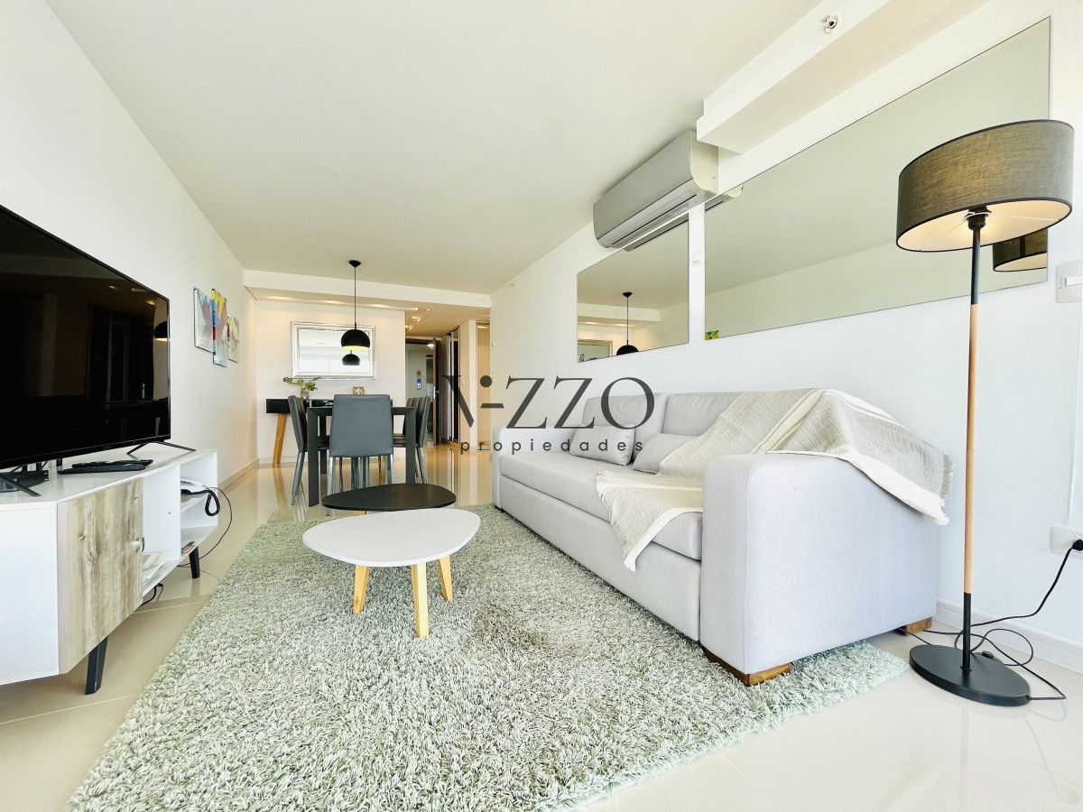 Apartamento ID.843/Apartamento-de-2-Dormitorios-y-Dependencia,-Parrillero-en-Playa-Brava---Punta-del-Este - Apartamento de 2 Dormitorios y Dependencia, Parrillero en Playa Brava - Punta del Este