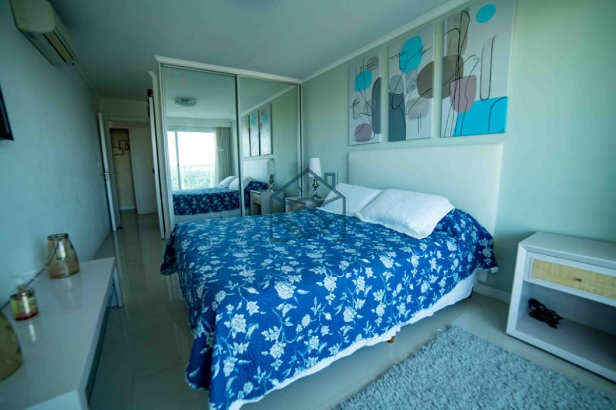 Apartamento ID.828/Moderno-Apartamento-de-2-Dormitorios-en-Venta,-Playa-Mansa- - Moderno Apartamento de 2 Dormitorios en Venta, Playa Mansa 