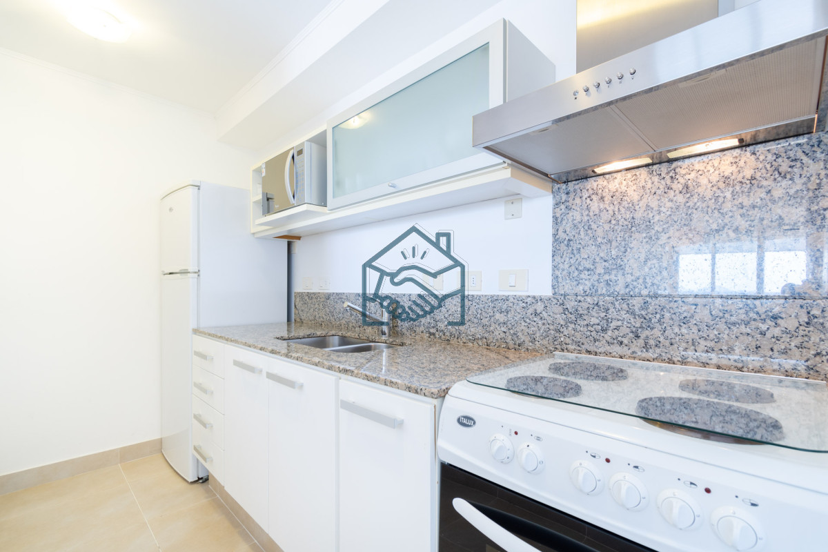 Apartamento ID.994/Apartamento-de-un-dormitorio-con-parrillero-y-jardin-en-Venta-y-Alquiler,-Punta-Ballena - Apartamento de un dormitorio con parrillero y jardin en Venta y Alquiler, Punta Ballena