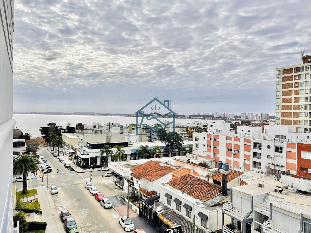 Apartamento ID.1557/Venta-de-apartamento-de-1-Dormitorio-en-el-corazón-de-la-Península,-Punta-del-Este - Venta de apartamento de 1 Dormitorio en el corazón de la Península, Punta del Este