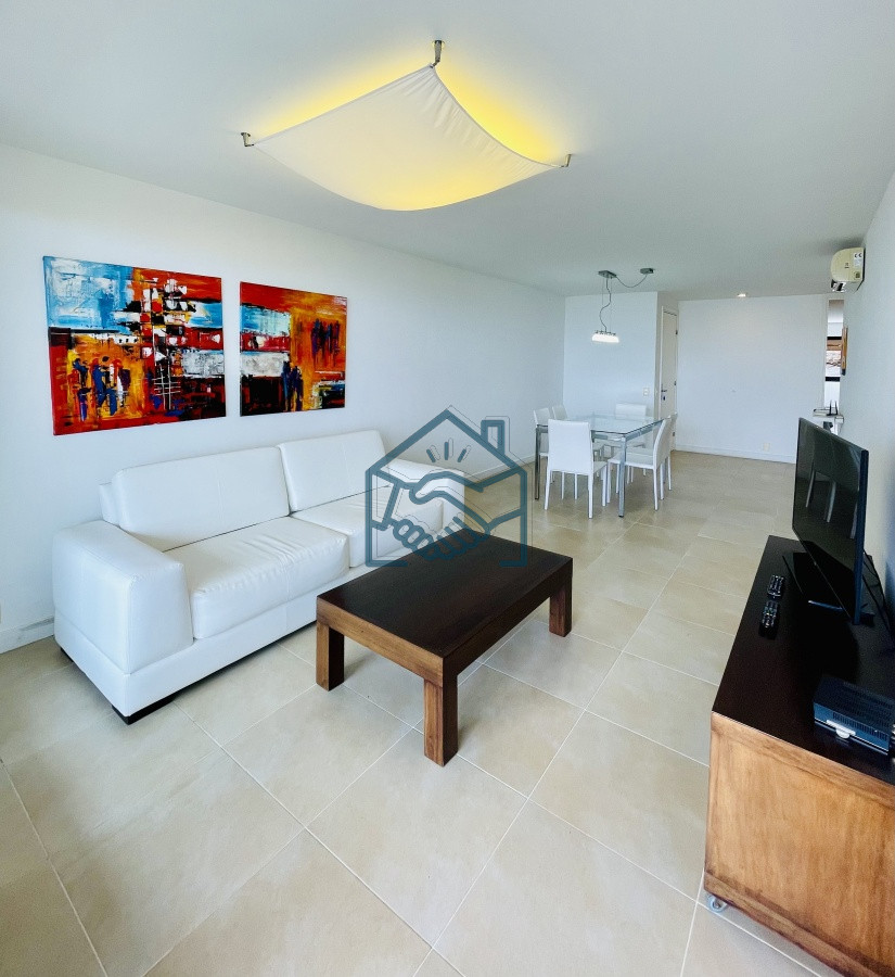 Apartamento ID.1242/Venta-de-apartamento-de-dos-dormitorios-con-parrillero-en-complejo-privado-de-Punta-Ballena - Venta de apartamento de dos dormitorios con parrillero en complejo privado de Punta Ballena
