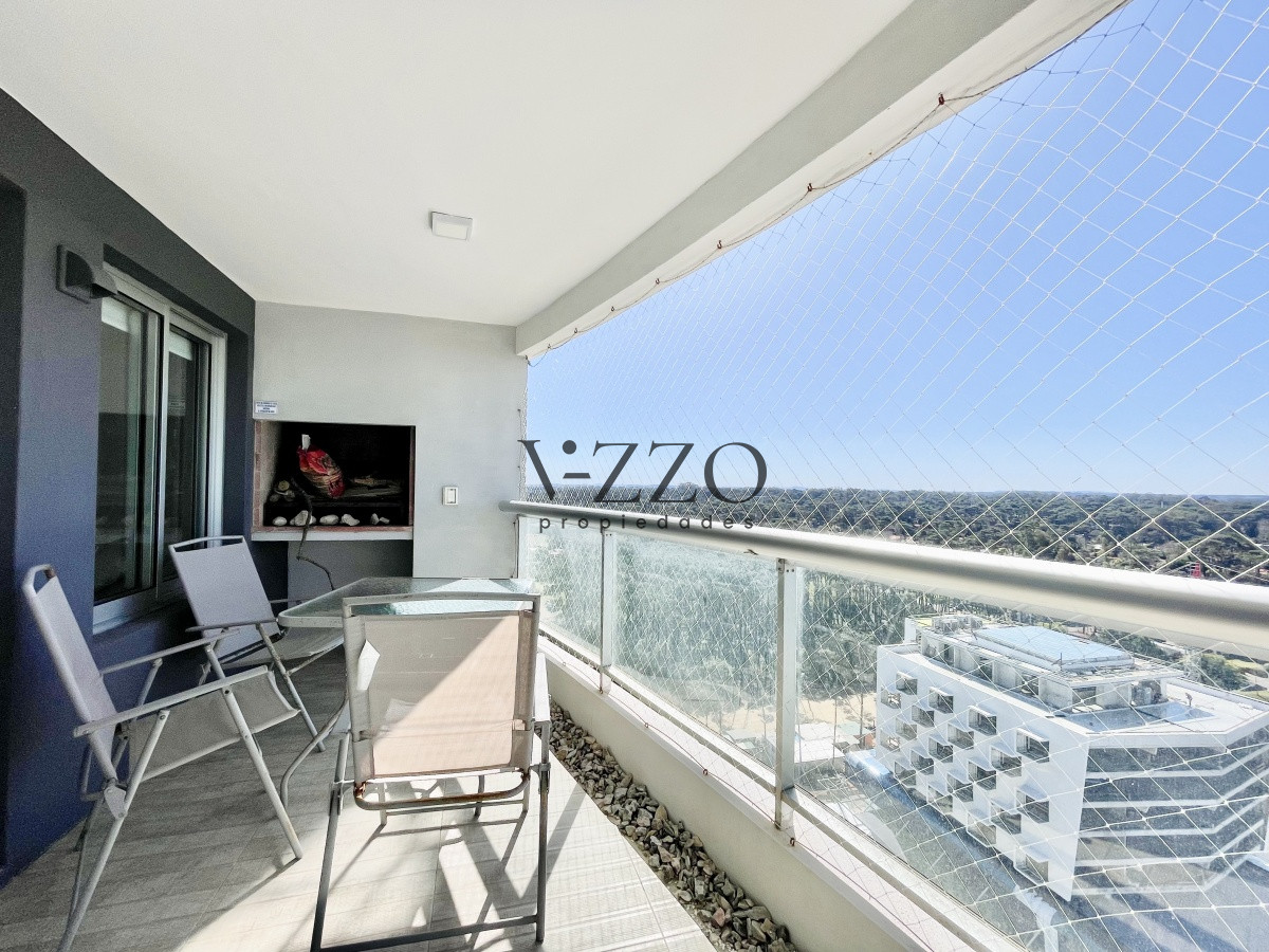 Apartamento ID.843/Apartamento-de-2-Dormitorios-y-Dependencia,-Parrillero-en-Playa-Brava---Punta-del-Este - Apartamento de 2 Dormitorios y Dependencia, Parrillero en Playa Brava - Punta del Este