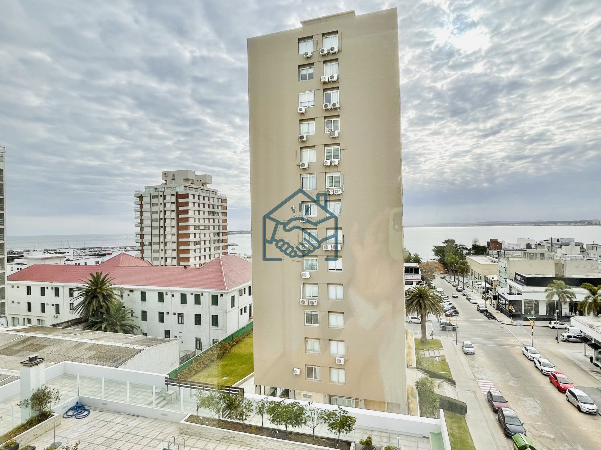 Apartamento ID.1557/Venta-de-apartamento-de-1-Dormitorio-en-el-corazón-de-la-Península,-Punta-del-Este - Venta de apartamento de 1 Dormitorio en el corazón de la Península, Punta del Este