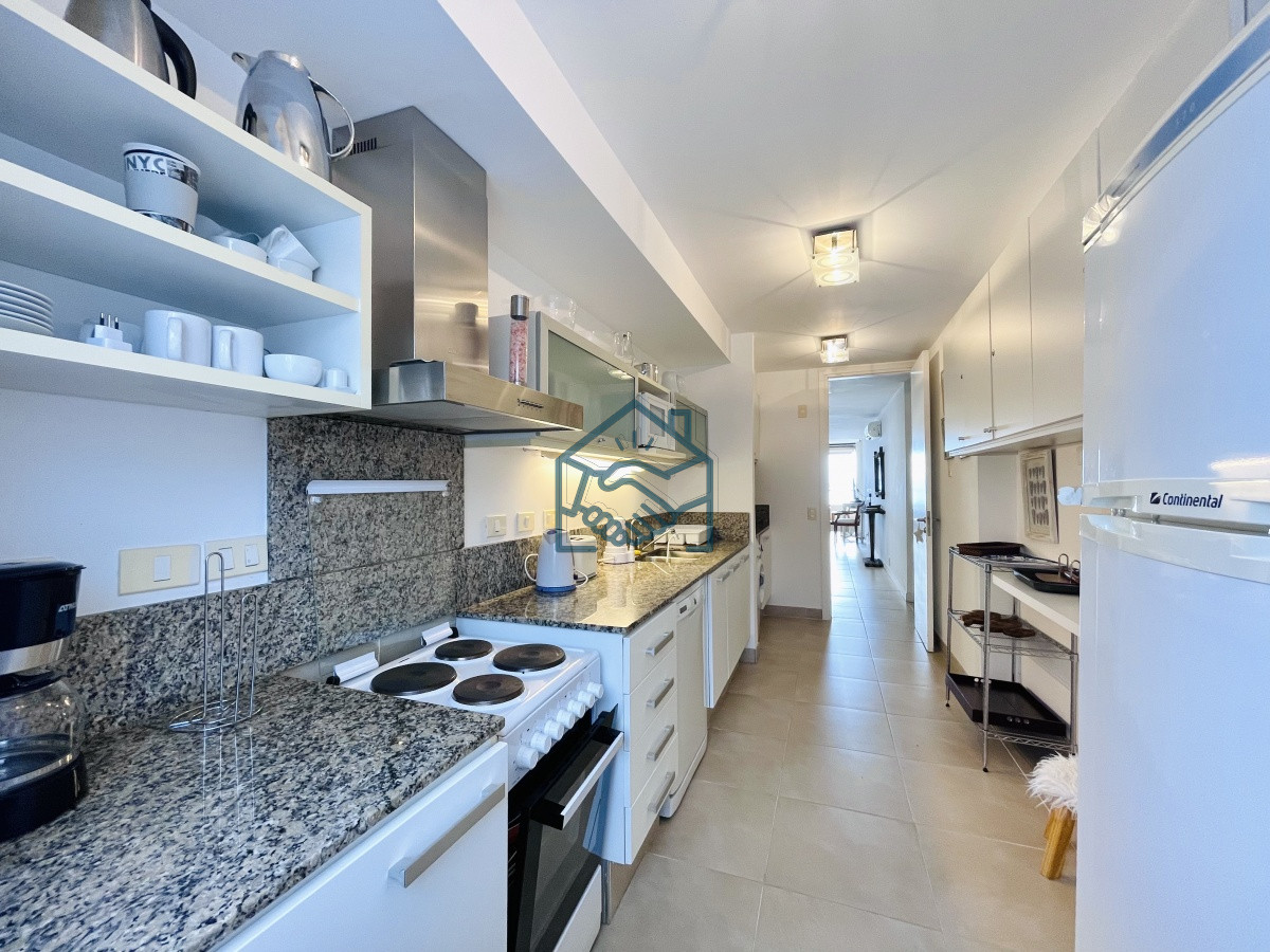 Apartamento ID.608/Venta-y-alquiler-de-apartamento-de-dos-dormitorios-con-parrillero-de-uso-exclusivo-en-Punta-Ballena - Venta y alquiler de apartamento de dos dormitorios con parrillero de uso exclusivo en Punta Ballena
