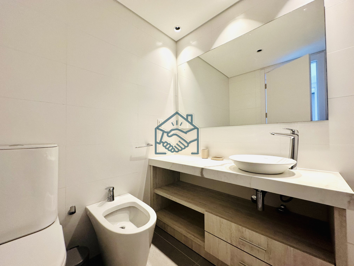 Apartamento ID.1127/Venta-y-alquiler-temporal-de-exclusivo-departamento-de-2-dormitorios-en-Bikini,-Manantiales - Venta y alquiler temporal de exclusivo departamento de 2 dormitorios en Bikini, Manantiales