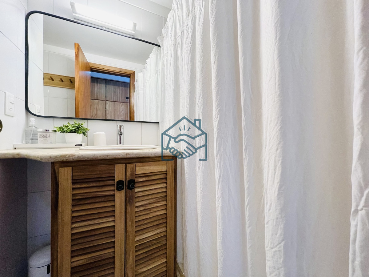Apartamento ID.1068/Apartamento-de-2-Dormitorios-en-playa-El-Emir,-Punta-del-Este---Venta-y-Alquiler-de-Verano - Apartamento de 2 Dormitorios en playa El Emir, Punta del Este - Venta y Alquiler de Verano