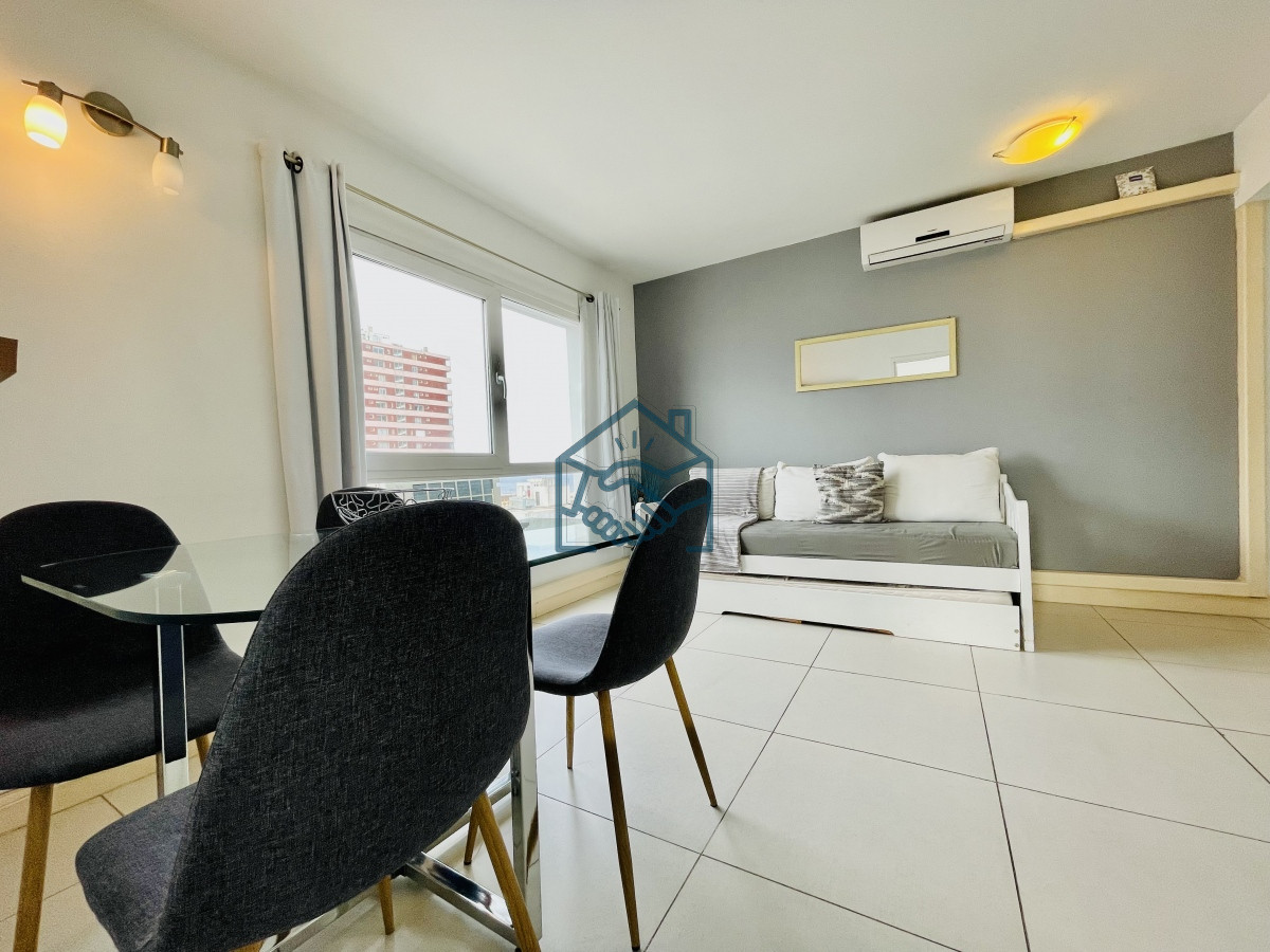 Apartamento ID.1557/Venta-de-apartamento-de-1-Dormitorio-en-el-corazón-de-la-Península,-Punta-del-Este - Venta de apartamento de 1 Dormitorio en el corazón de la Península, Punta del Este