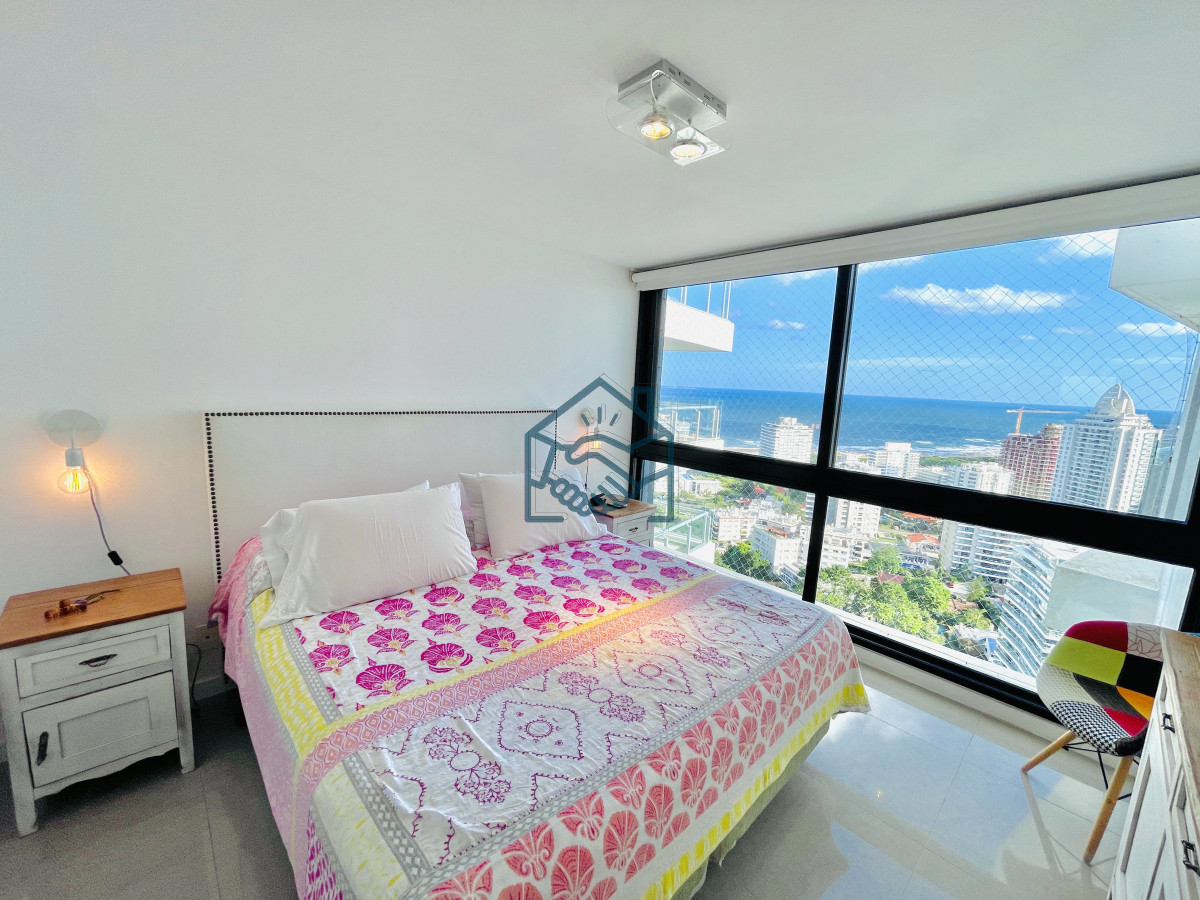 Apartamento ID.1224/-Exclusivo-Penthouse-de-3-Dormitorios-con-Vistas-panorámicas-a-Playa-Brava,-en-Venta -  Exclusivo Penthouse de 3 Dormitorios con Vistas panorámicas a Playa Brava, en Venta