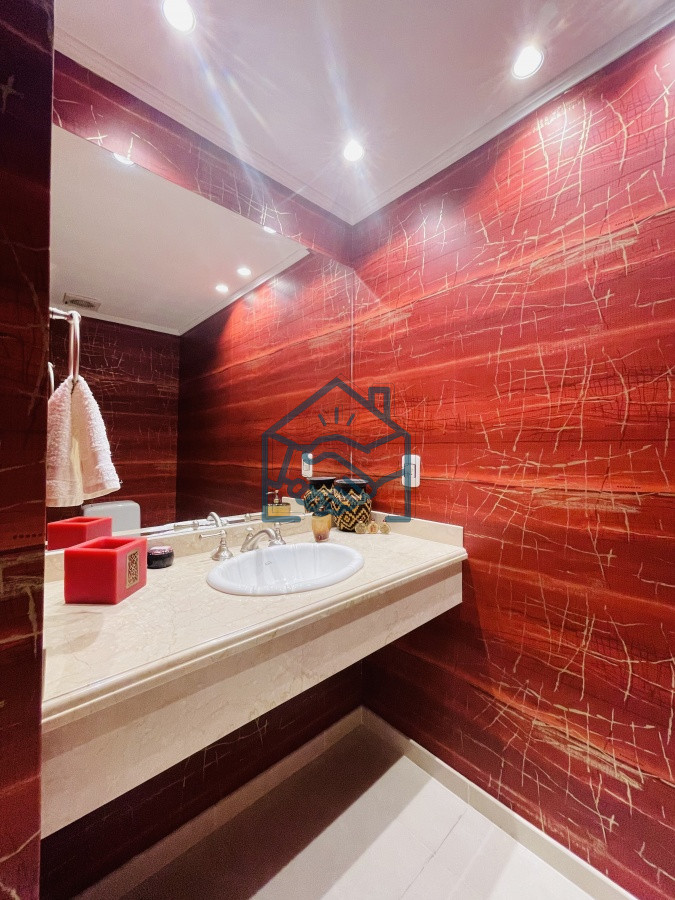 Apartamento ID.1403/Venta-de-Excelente-apartamento-en-alquiler-temporario-de-tres-dormitorios-más-dependencia-de-servicio,-Playa-Mansa,-Punta-del-Este - Venta de Excelente apartamento en alquiler temporario de tres dormitorios más dependencia de servicio, Playa Mansa, Punta del Este