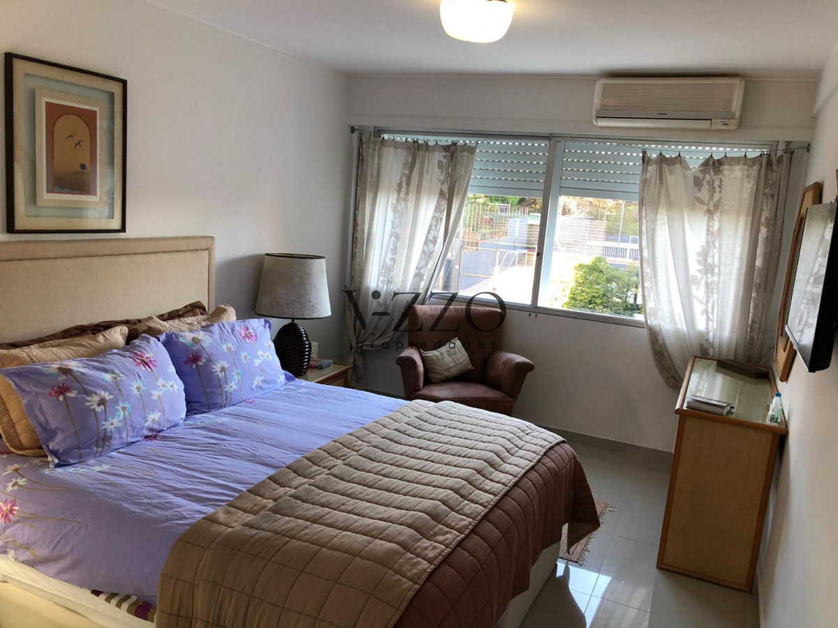 Apartamento ID.516/Apartamento-de-2-Dormitorios-Frente-a-Playa-Mansa - Apartamento de 2 Dormitorios Frente a Playa Mansa