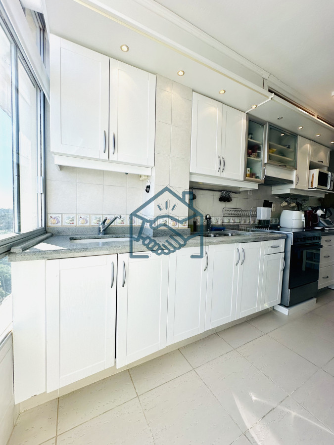 Apartamento ID.1397/Venta-de-magnífico-apartamento-de-3-dormitorios-más-dependencia-en-Roosevelt,-Punta-del-Este - Venta de magnífico apartamento de 3 dormitorios más dependencia en Roosevelt, Punta del Este