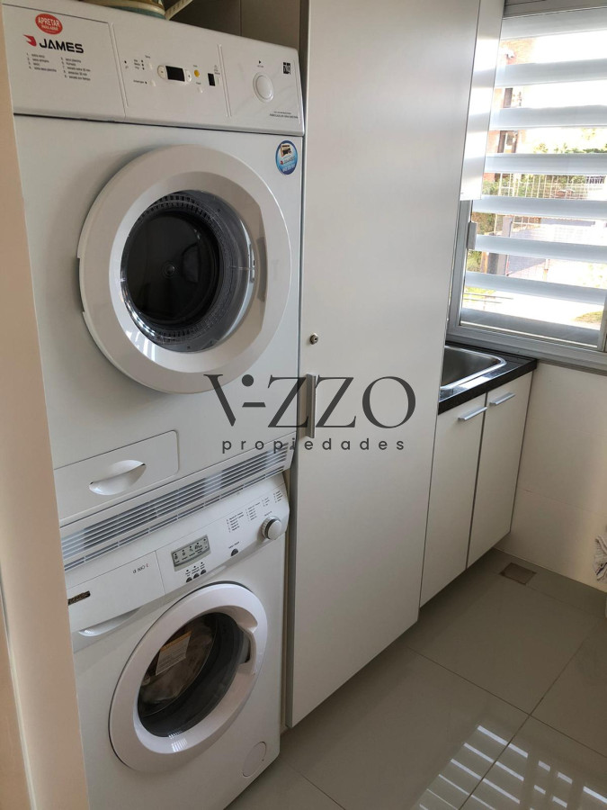 Apartamento ID.516/Apartamento-de-2-Dormitorios-Frente-a-Playa-Mansa - Apartamento de 2 Dormitorios Frente a Playa Mansa