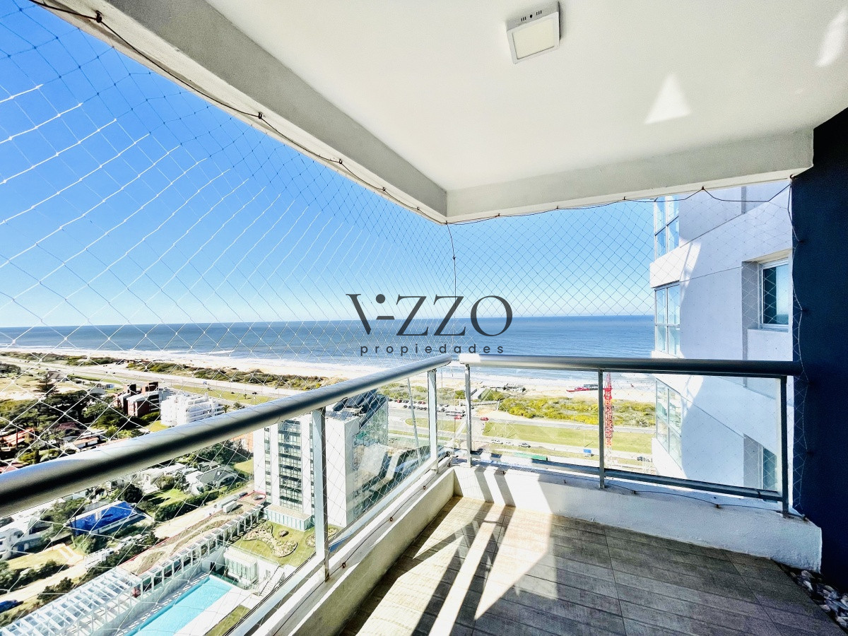 Apartamento ID.843/Apartamento-de-2-Dormitorios-y-Dependencia,-Parrillero-en-Playa-Brava---Punta-del-Este - Apartamento de 2 Dormitorios y Dependencia, Parrillero en Playa Brava - Punta del Este