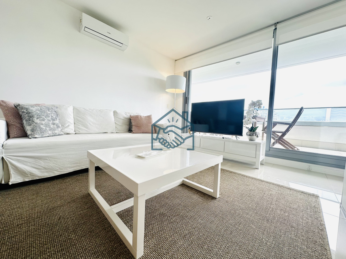 Apartamento ID.1045/Apartamento-de-2-Dormitorios-en-Venta-a-metros-de-playa-Brava,-Punta-del-Este - Apartamento de 2 Dormitorios en Venta a metros de playa Brava, Punta del Este