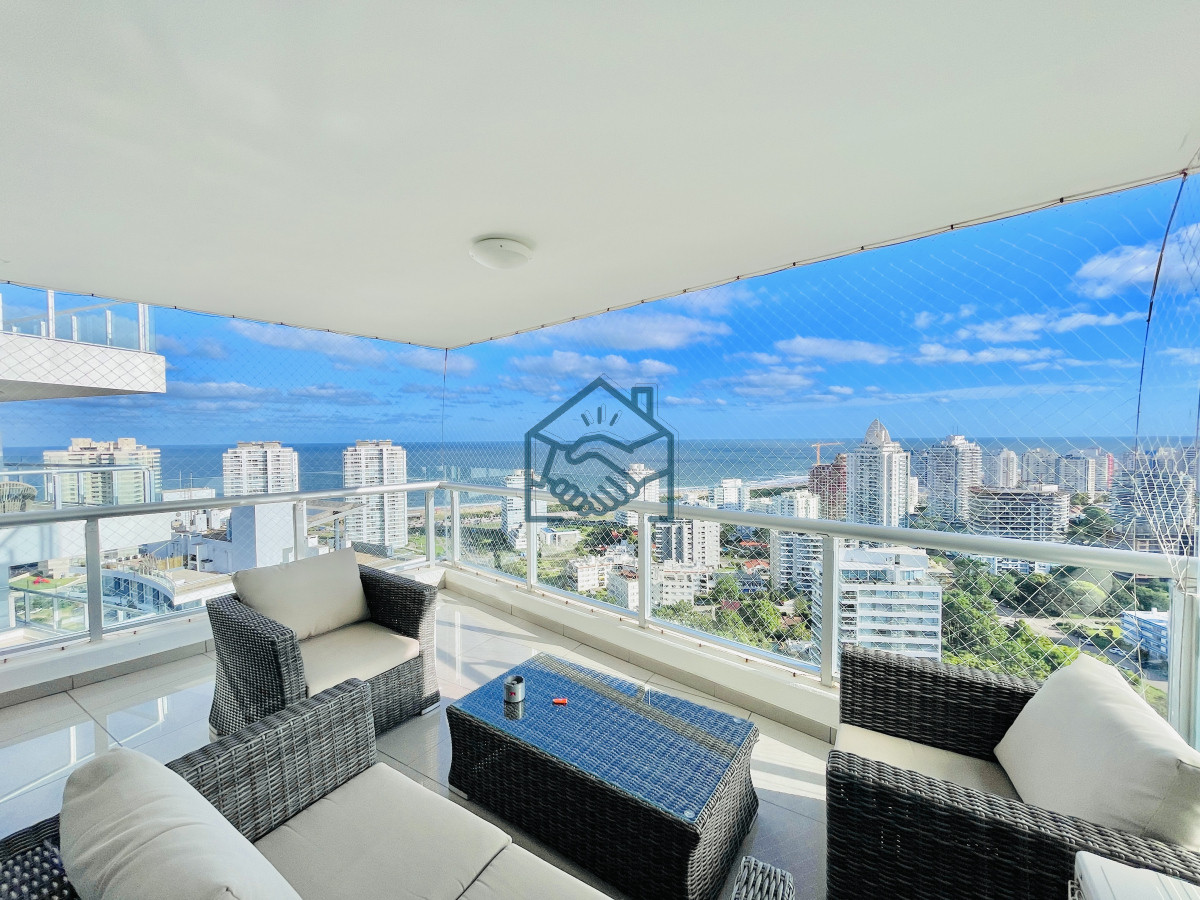 Apartamento ID.1224/-Exclusivo-Penthouse-de-3-Dormitorios-con-Vistas-panorámicas-a-Playa-Brava,-en-Venta -  Exclusivo Penthouse de 3 Dormitorios con Vistas panorámicas a Playa Brava, en Venta