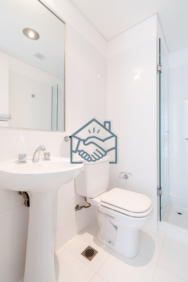 Apartamento ID.490/Moderno-Apartamento-sobre-playa-Brava-en-torre-Le-Parc,-cuenta-con-dos-dormitorios-más-dependencia-de-servicio.-Punta-del-Este - Moderno Apartamento sobre playa Brava en torre Le Parc, cuenta con dos dormitorios más dependencia de servicio. Punta del Este