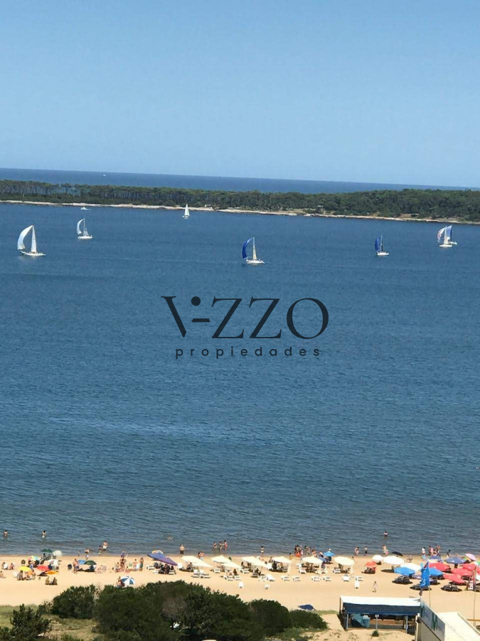 Apartamento ID.562/enta-de-Excelente-Apartamento-de-3-Dormitorios-con-Vista-al-Mar,-Playa-Mansa,-Punta-del-Este - enta de Excelente Apartamento de 3 Dormitorios con Vista al Mar, Playa Mansa, Punta del Este